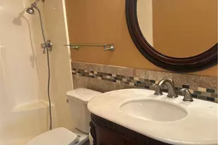 10023 Karmont Ave, South Gate, CA 90280 - Photo 15