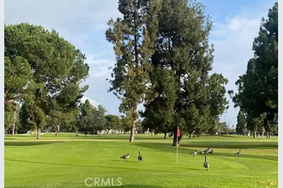 10023 Karmont Avenue, South Gate, CA 90280 - Photo 23