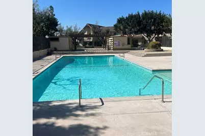 10023 Karmont Avenue, South Gate, CA 90280 - Photo 19