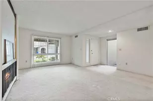 26838 Ave Of The Oaks, Newhall, CA 91321 - Photo 5