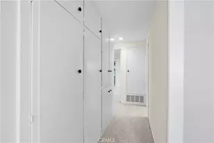 26838 -C Ave Of The Oaks, Newhall, CA 91321 - Photo 21