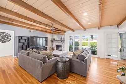 19545 Bryant, Northridge, CA 91324 - Photo 9