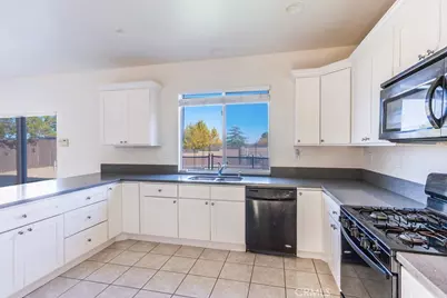 38318 Wakefield Place, Palmdale, CA 93551 - Photo 9