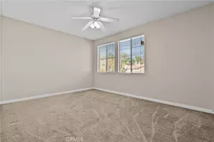 25412 Park Wood Ln, Saugus, CA 91350 - Photo 19