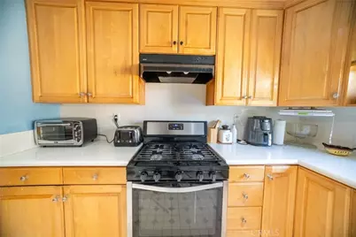 2433 Medina Avenue, Simi Valley, CA 93063 - Photo 5