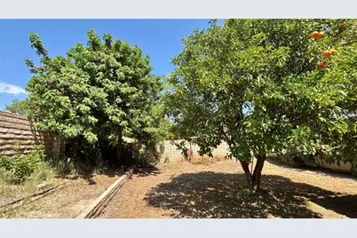 2433 Medina Avenue, Simi Valley, CA 93063 - Photo 29