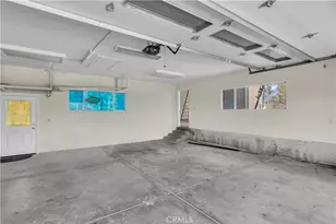 10234 Clover Dr, Oak Hills, CA 92344 - Photo 33