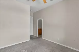 10234 Clover Dr, Oak Hills, CA 92344 - Photo 23