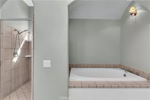 10234 Clover Dr, Oak Hills, CA 92344 - Photo 27
