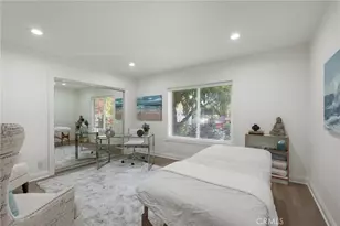 18760 Wells, Tarzana, CA 91356 - Photo 45