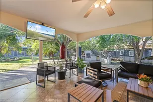 7807 Stansbury, Panorama City, CA 91402 - Photo 15