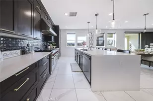 19032 Carranza Ln, Saugus, CA 91350 - Photo 13