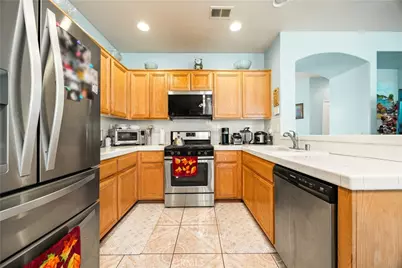 15587 Great Spirit Street, Victorville, CA 92394 - Photo 17