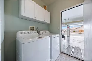 15587 Great Spirit St, Victorville, CA 92394 - Photo 45