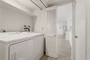 22117 Burbank Blvd, Woodland Hills, CA 91367 - Photo 13