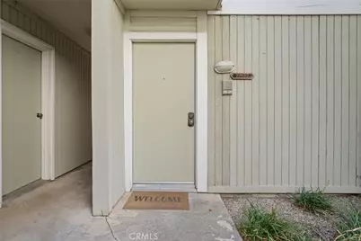 22117 Burbank Boulevard #7, Woodland Hills, CA 91367 - Photo 19
