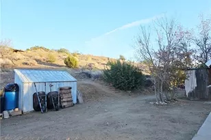 8021 Macron St, Oak Hills, CA 92344 - Photo 37