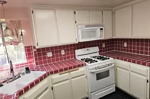 8021 Macron St, Oak Hills, CA 92344 - Photo 9