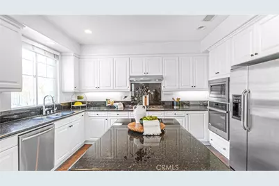 26812 Peppertree Drive, Valencia, CA 91381 - Photo 7