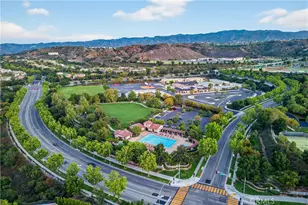 26812 Peppertree Dr, Valencia, CA 91381 - Photo 29