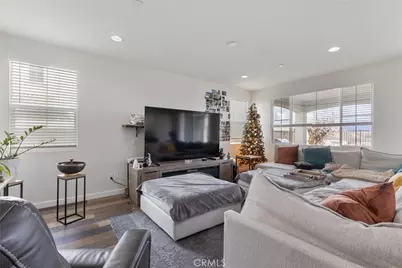 29046 Sterling Lane, Valencia, CA 91354 - Photo 19