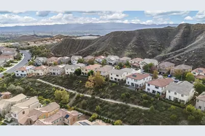 29046 Sterling Lane, Valencia, CA 91354 - Photo 13