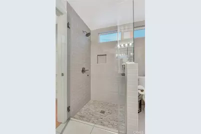 912 N Rowell, Manhattan Beach, CA 90266 - Photo 27