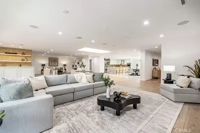 18089 Lake Encino, Encino, CA 91316 - Photo 9