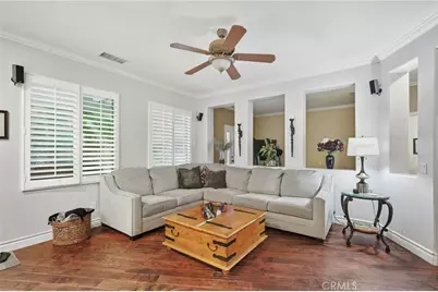 28649 Silverking, Saugus, CA 91390 - Photo 7