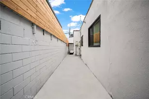 1626 S Rimpau, Los Angeles, CA 90019 - Photo 23