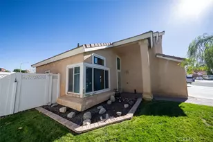 37718 Clark Ct, Palmdale, CA 93552 - Photo 3