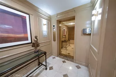 10751 Wilshire Boulevard #1405, Los Angeles, CA 90024 - Photo 25
