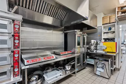 5466 Wilshire Blvd, Los Angeles, CA 90036 - Photo 5