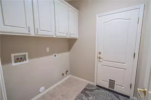 28419 Hidden Hills Dr, Saugus, CA 91390 - Photo 23