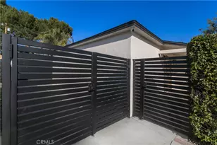 22539 Dolorosa St, Woodland Hills, CA 91367 - Photo 37