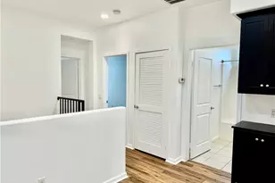 7600 N Courage Way, Van Nuys, CA 91405 - Photo 15