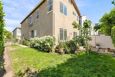7600 N Courage Way, Van Nuys, CA 91405 - Photo 29
