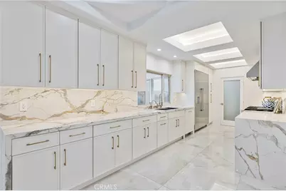 4651 Ellenita Ave., Tarzana, CA 91356 - Photo 11