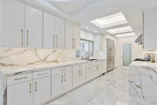 4651 Ellenita Ave, Tarzana, CA 91356 - Photo 11