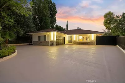 4651 Ellenita Ave., Tarzana, CA 91356 - Photo 3
