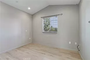 24334 Crestlawn St, Woodland Hills, CA 91367 - Photo 17