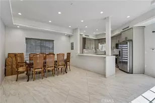 24334 Crestlawn St, Woodland Hills, CA 91367 - Photo 7