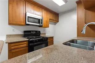 20327 Saticoy Street, Winnetka, CA 91306 - Photo 5