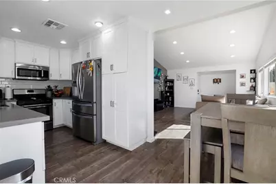 13345 Calcutta, Sylmar, CA 91342 - Photo 11