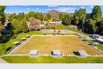 26562 Cardwick Court, Newhall, CA 91321 - Photo 31