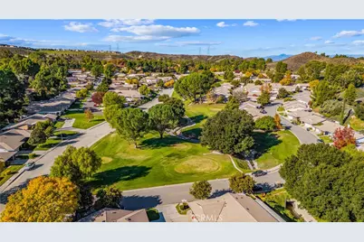 26562 Cardwick Court, Newhall, CA 91321 - Photo 33