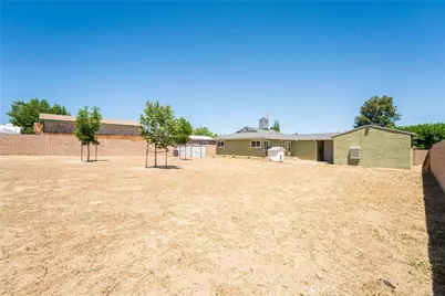4552 W Avenue L12, Lancaster, CA 93536 - Photo 33