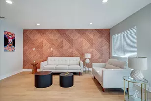 17961 Martha St, Encino, CA 91316 - Photo 5