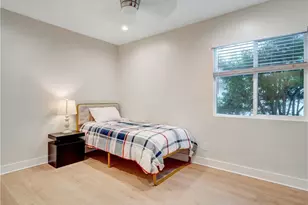 17961 Martha St, Encino, CA 91316 - Photo 17