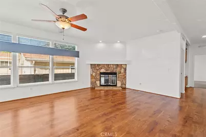 15455 Glenoaks Boulevard #502, Sylmar, CA 91342 - Photo 17